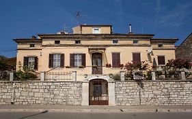 Emanuel Apartman